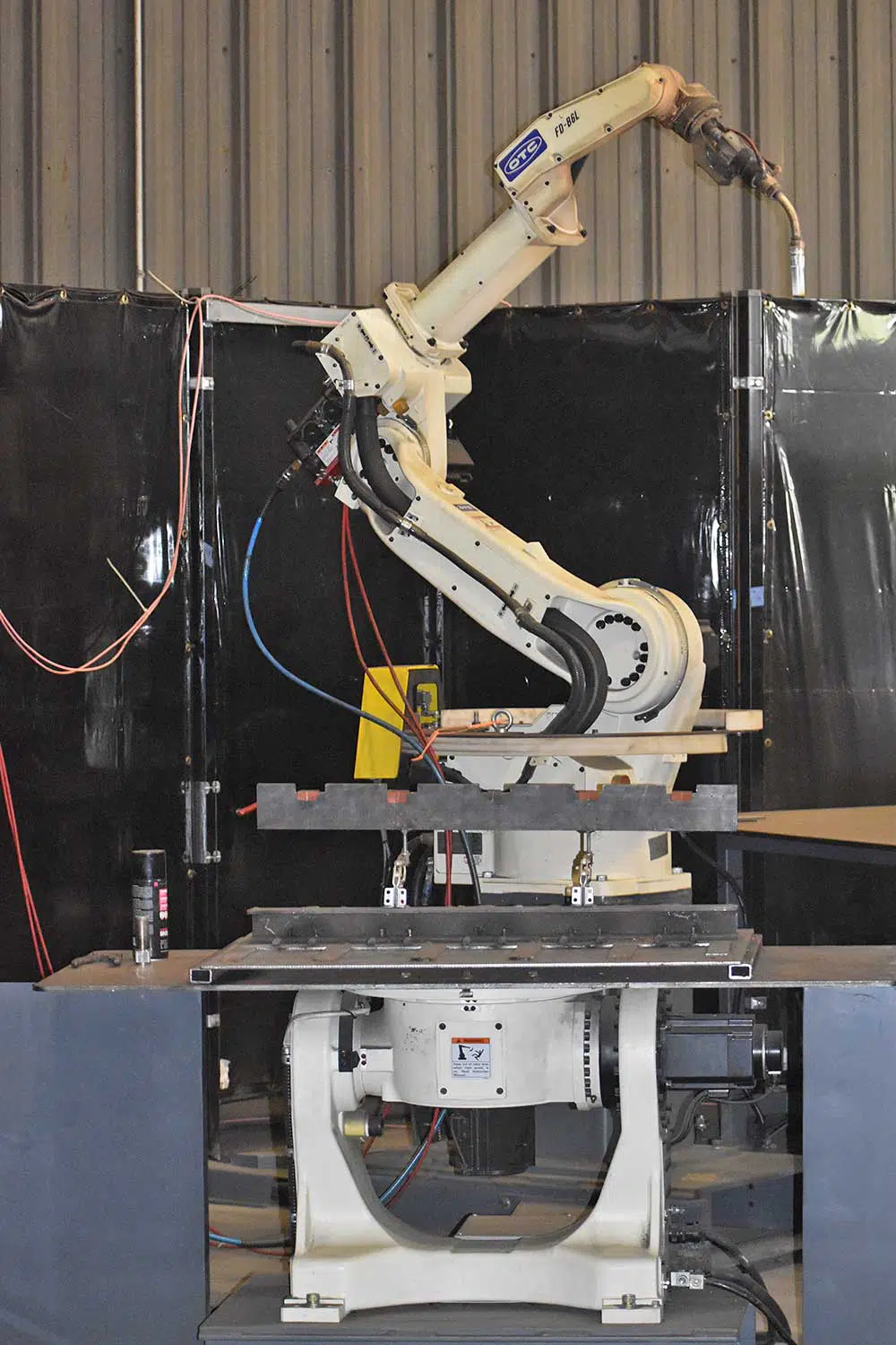 DT ARC 500 Robotic Welder | Production Assembly